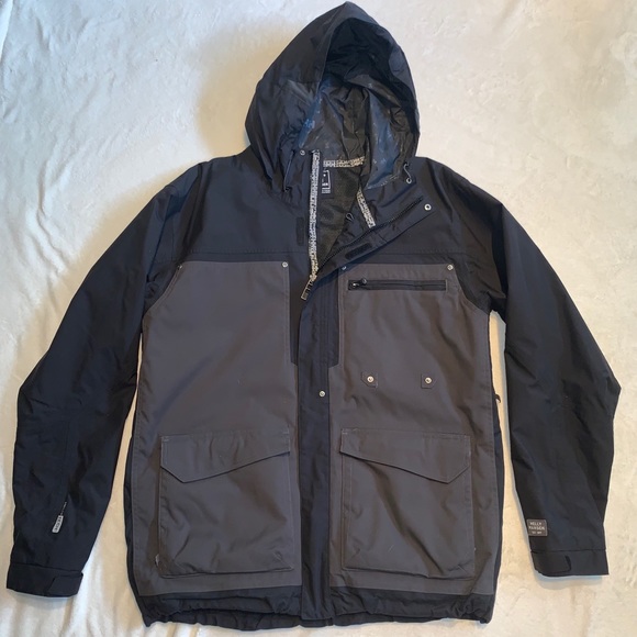 Helly Hansen all weather jacket - Picture 1 of 4